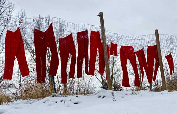 Red Jeans Redemption: red jeans on fence